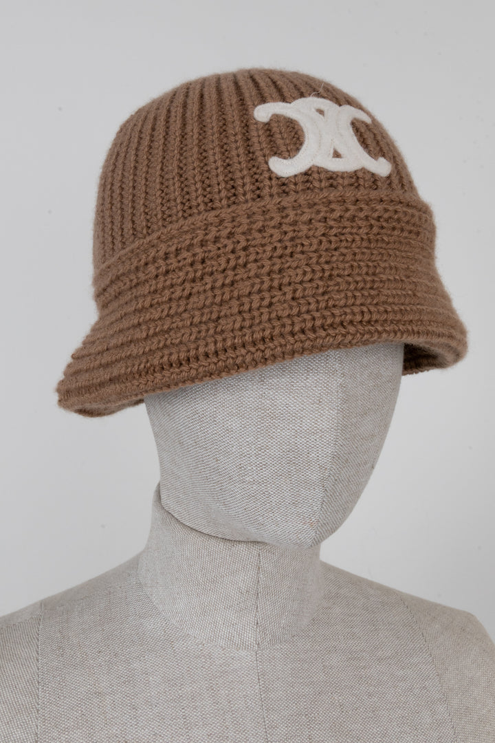 CELINE Triomphe Bob en Tricot Cachemire Camel