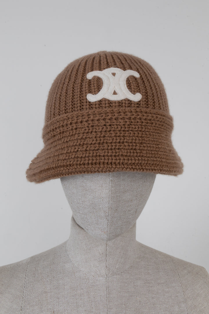 CELINE Triomphe Bob en Tricot Cachemire Camel
