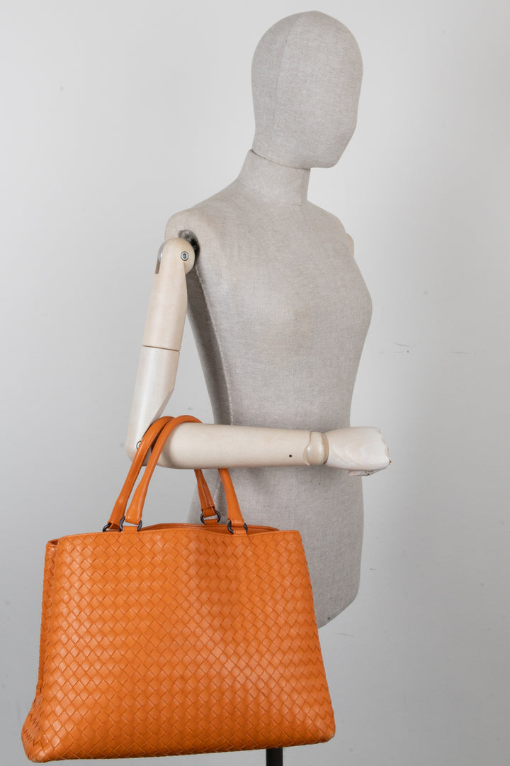 BOTTEGA VENETA Milano Cabas Intrecciato Orange