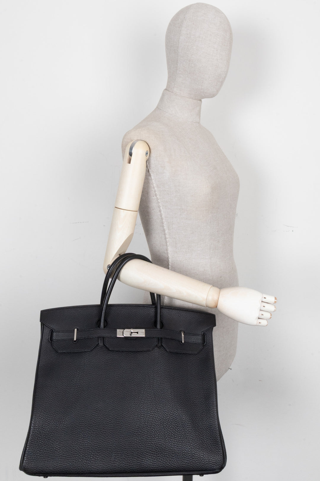 HERMÈS Birkin 40 Retourne Clemence Black