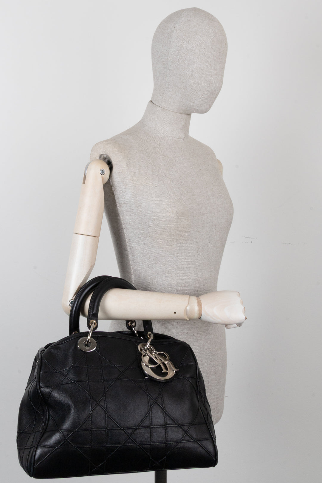 CHRISTIAN DIOR Granville Cannage Bowling Lady Dior Black