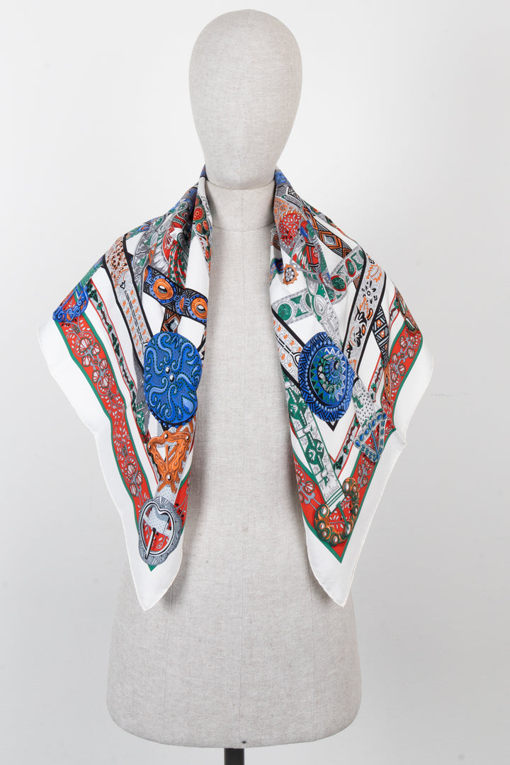HERMÈS Le Songe de la Licorne Foulard Blanc