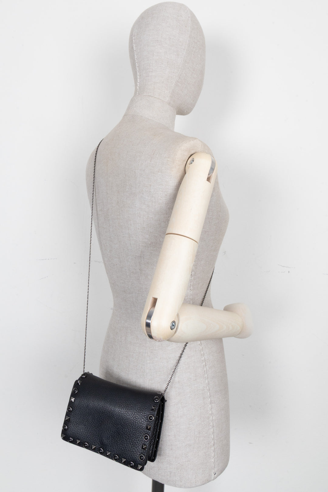 VALENTINO Rolling Rockstud Bag Leather Black