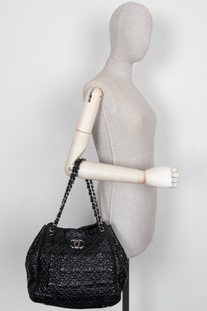 CHANEL Rock in Moscow Accordion Tote Patent Black