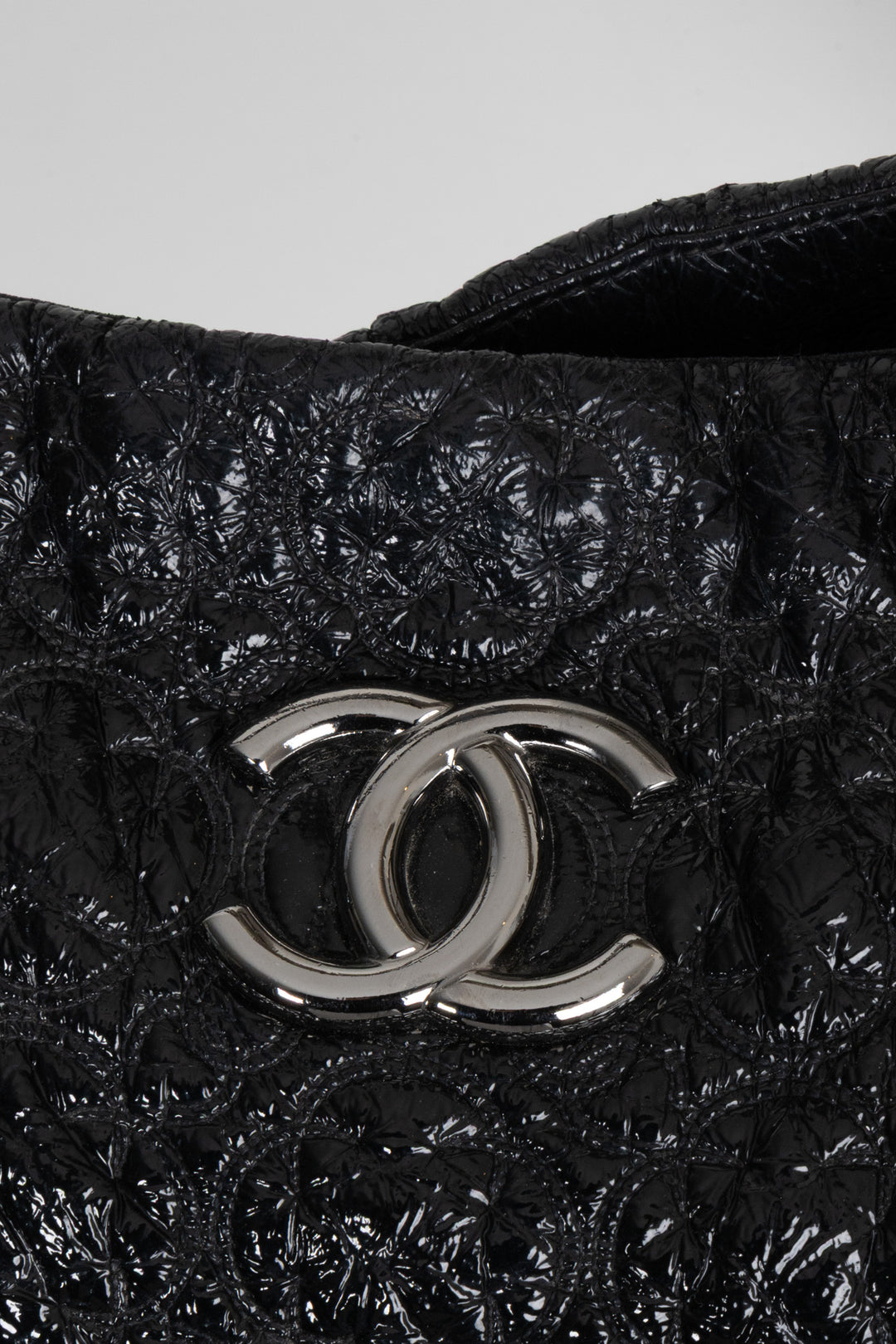 CHANEL Rock in Moscow Accordion Tote Patent Black