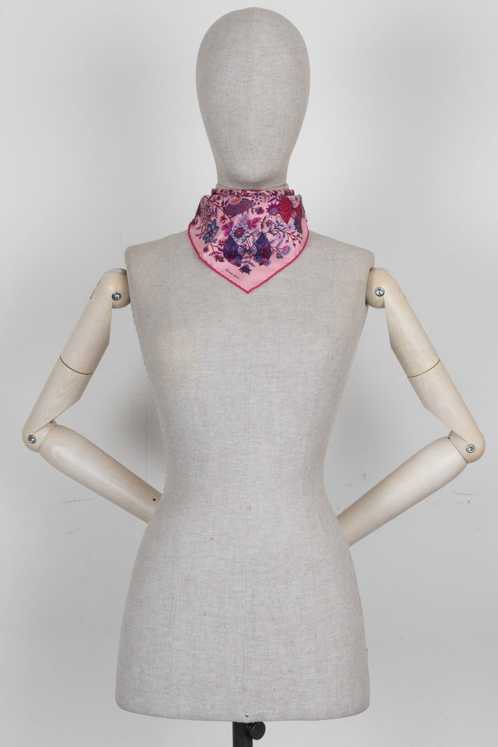 HERMÈS Fleurs et Papillons 45 Carré Silk Pink