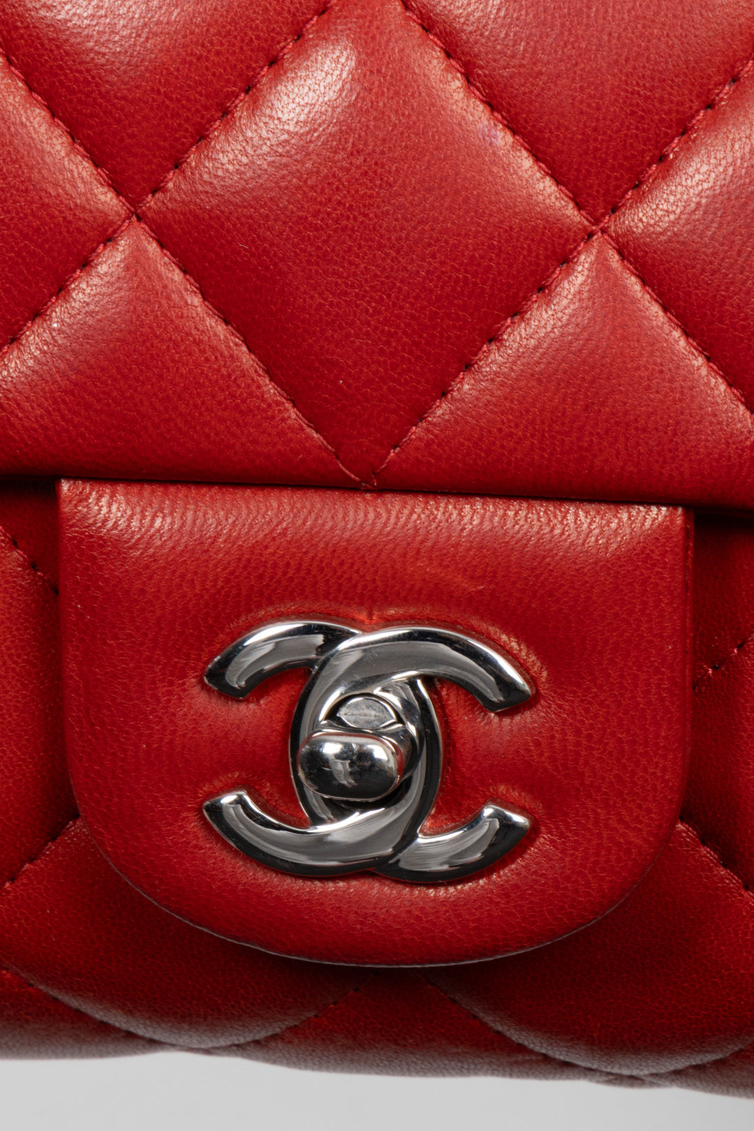 CHANEL Flap Bag Lambskin Red