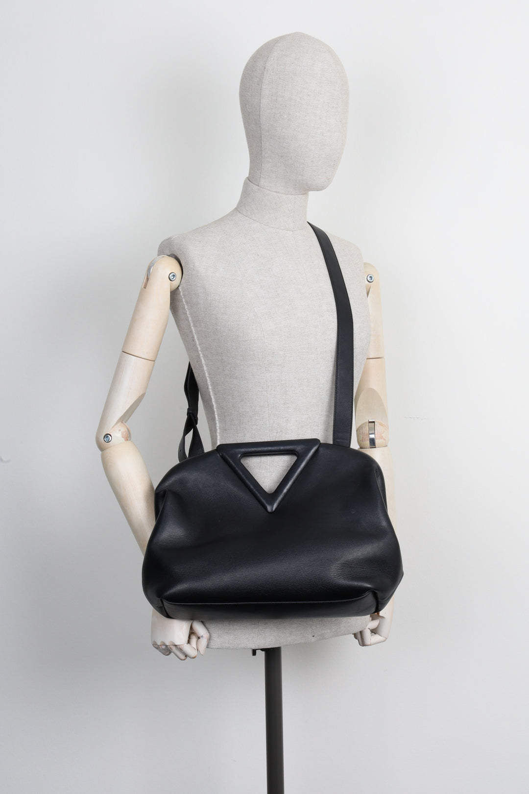 BOTTEGA VENETA Point Shoulder Bag Black