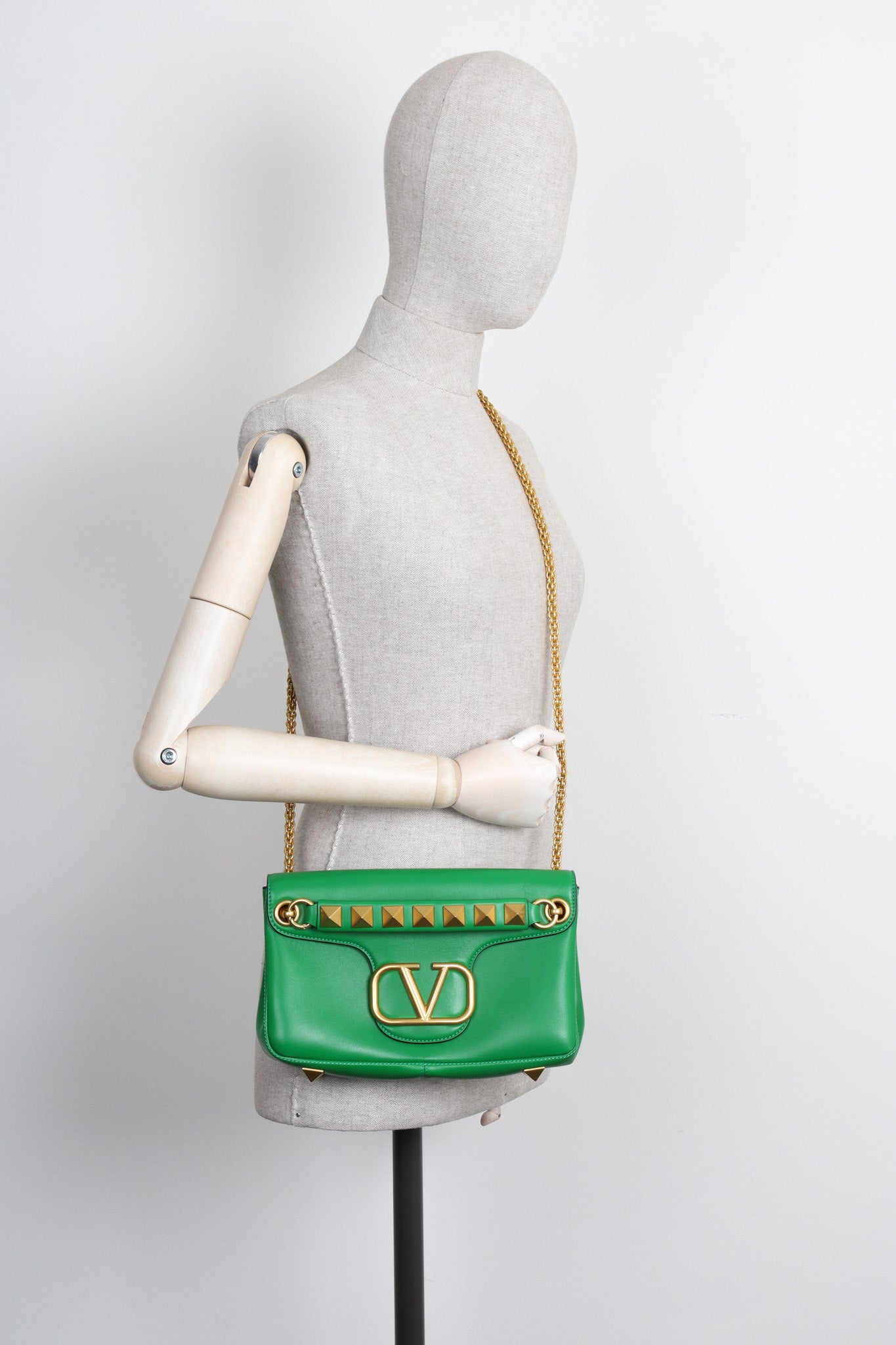 VALENTINO Stud Sign Shoulder Bag Green – REAWAKE