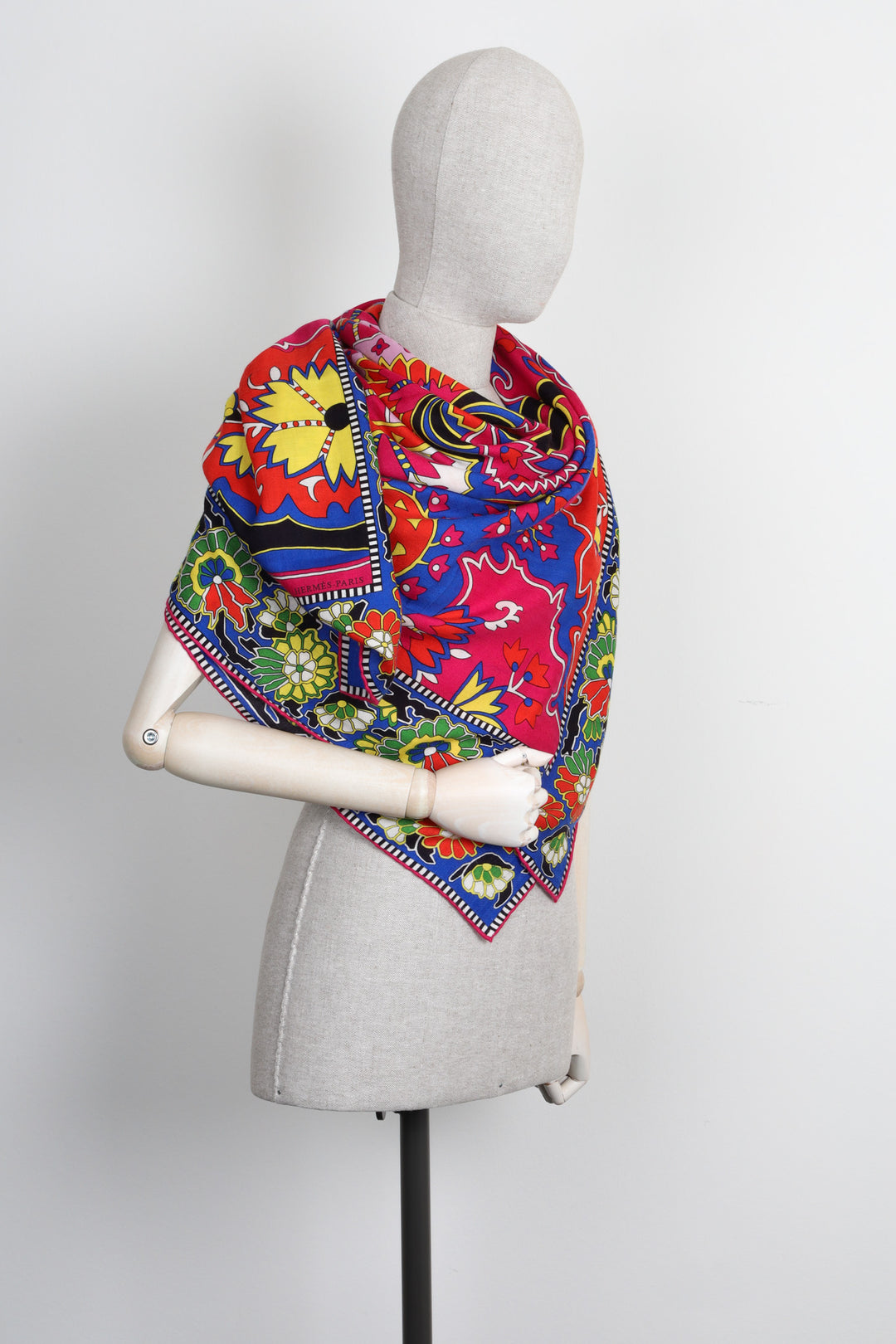 HERMÈS 140 Scarf Paisley from Paisley Cashmere Silk