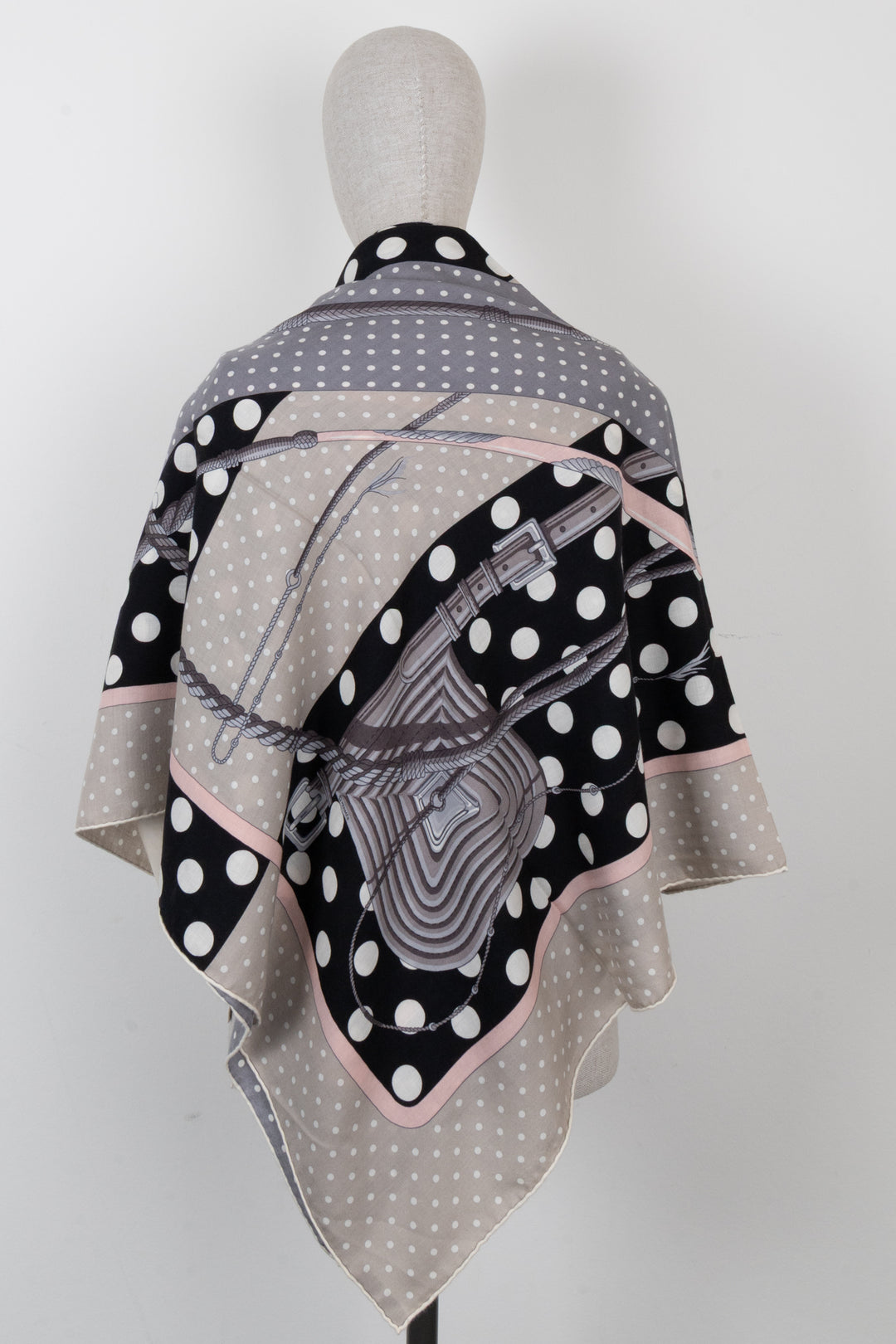 HERMÈS Clic Clac 140 Scarf Grey Cashmere Silk