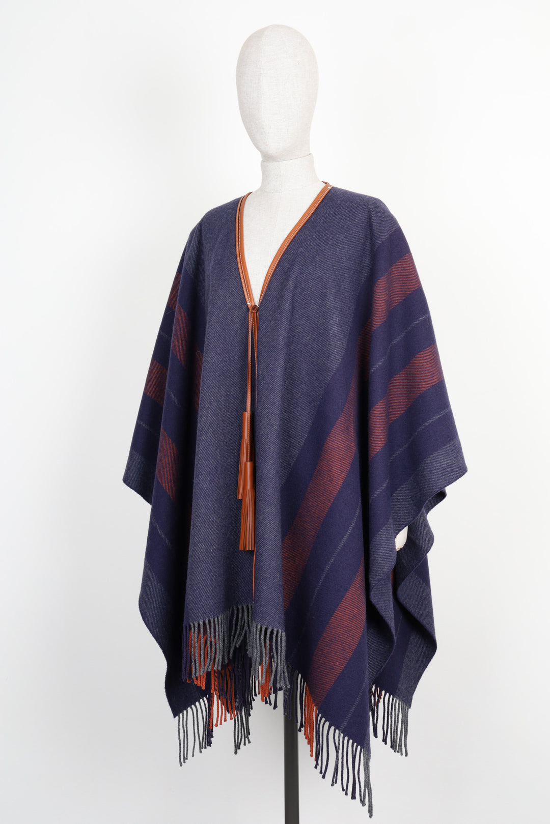 HERMÈS Poncho Rocabar Wool Blue