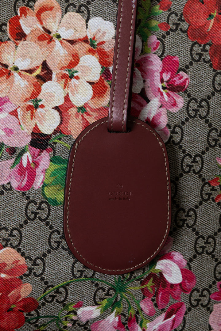 GUCCI Reversible GG Supreme Blooms Bag