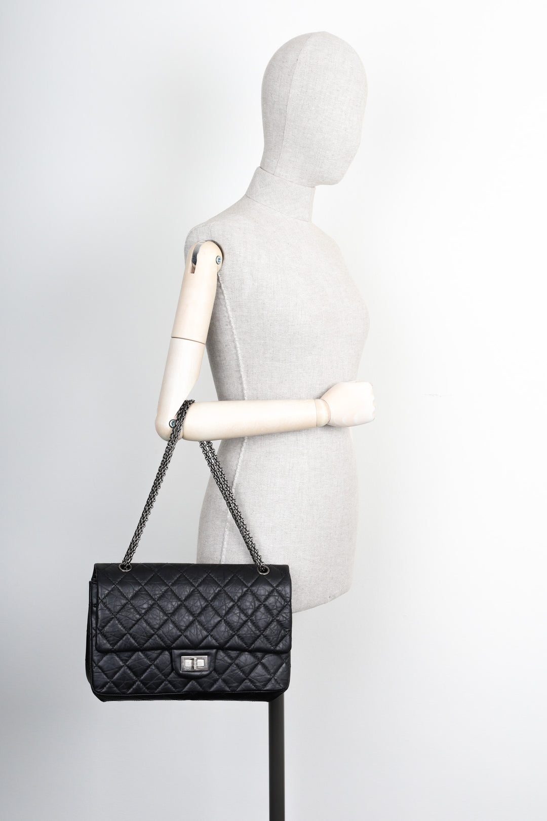 CHANEL 2.55 Reissue Maxi Bag Black