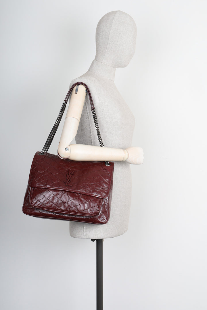 SAINT LAURENT Sac Niki moyen Bordeaux
