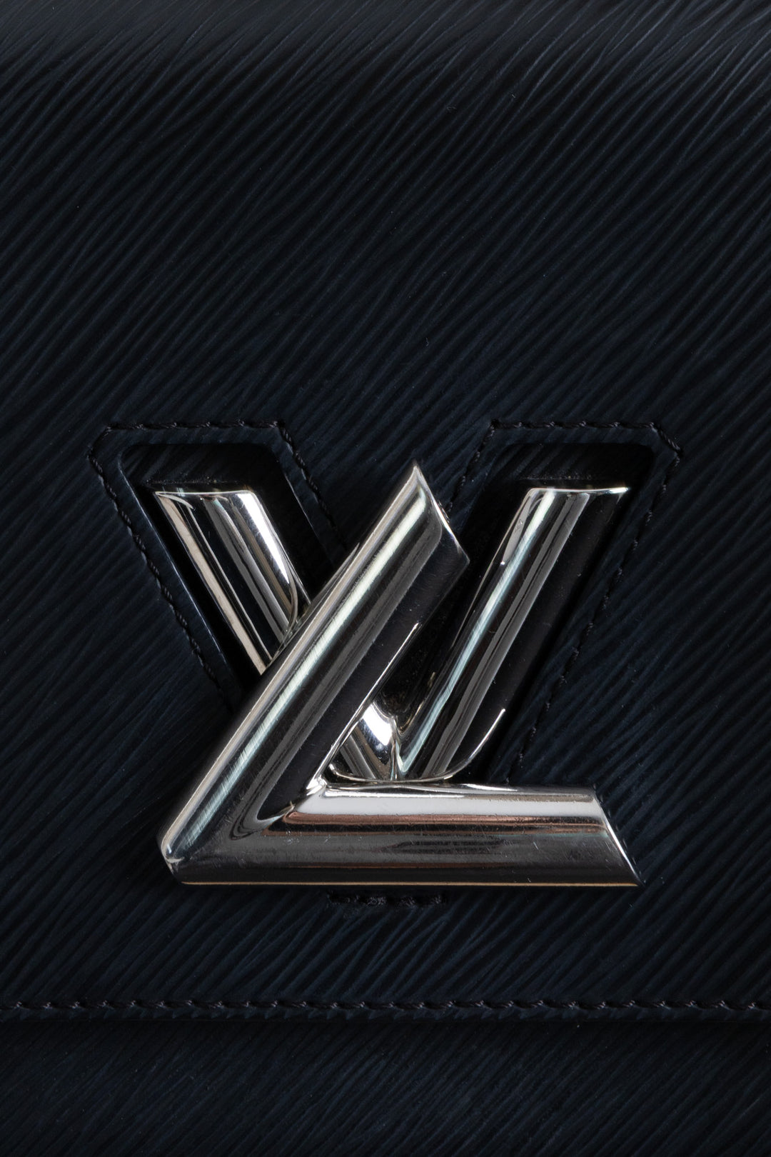 LOUIS VUITTON Twist MM Épi Noir