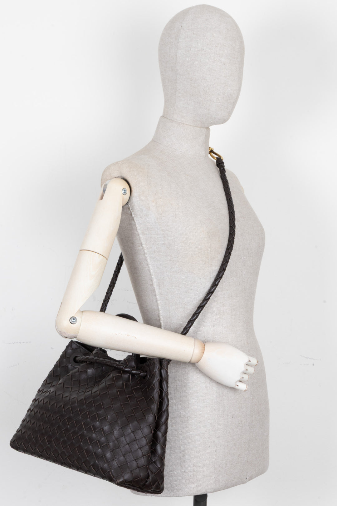 BOTTEGA VENETA Andiamo Medium Tote Bag Dark Fondant