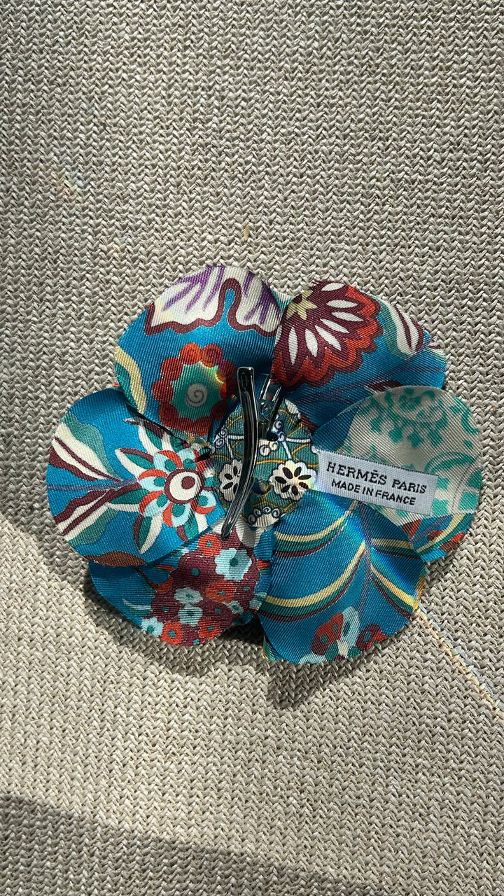 HERMÈS Flower Hair Clip Blue