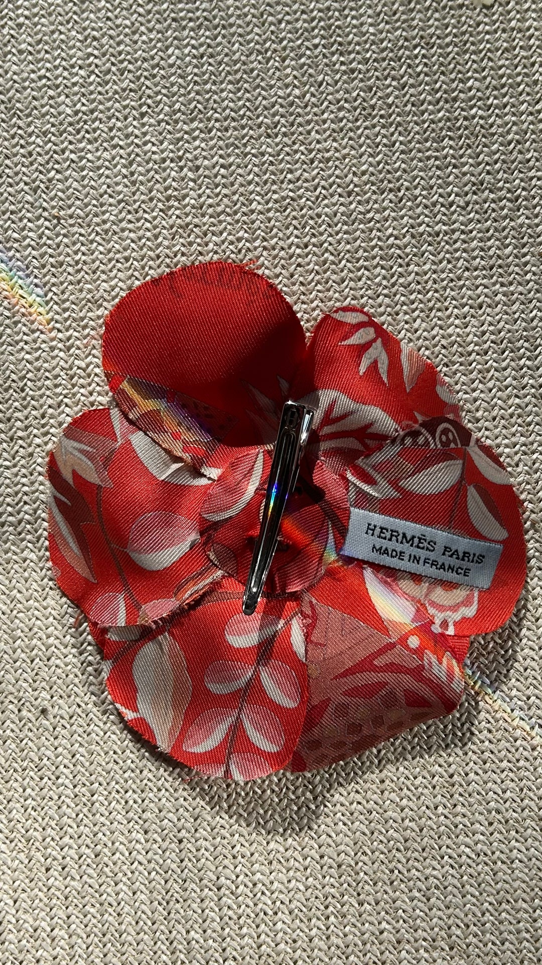 HERMÈS Flower Hair Clip Red