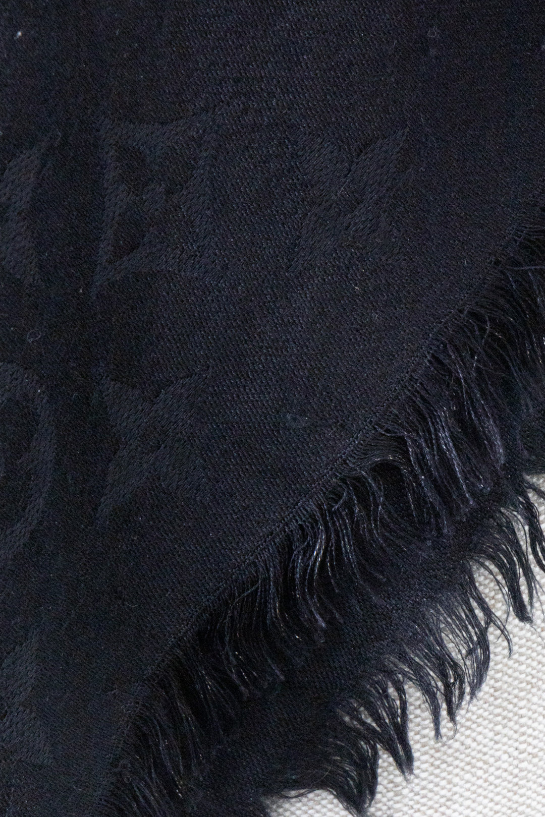 LOUIS VUITTON Fringed MNG Scarf Midnight Blue