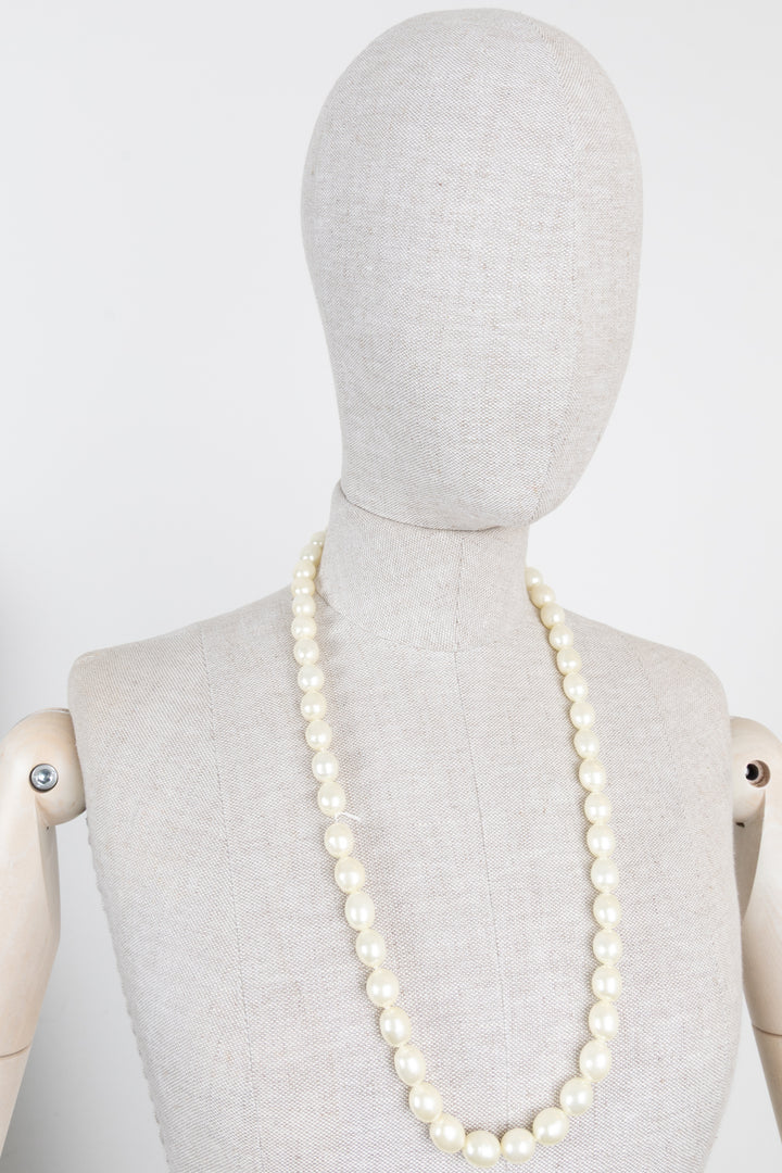 Collier de perles CHANEL