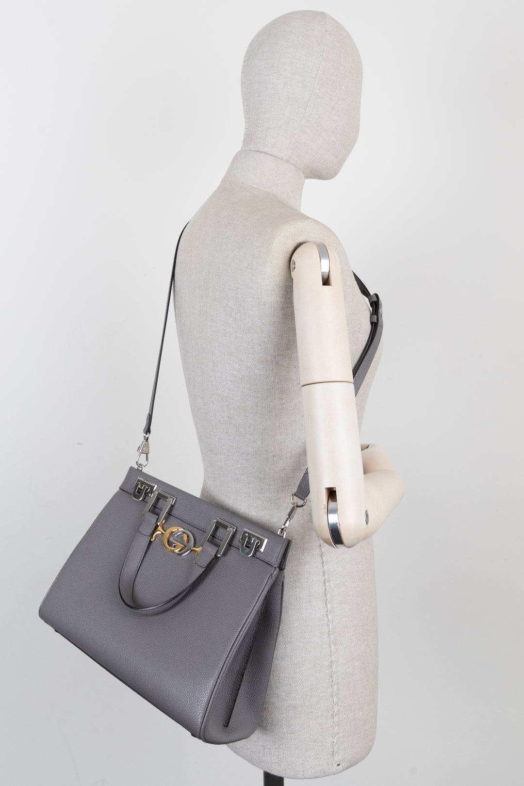 GUCCI Zumi Bag Small Grey