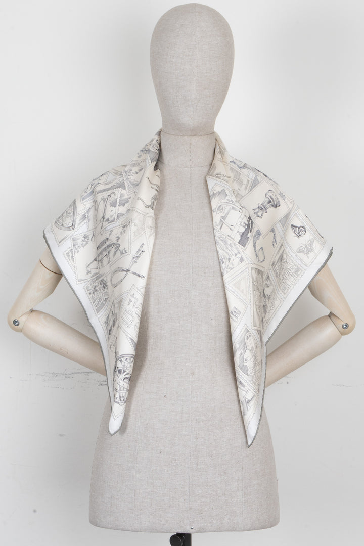 HERMÈS Le Philatèliste Du Faubourg 90 Carrè Silk White