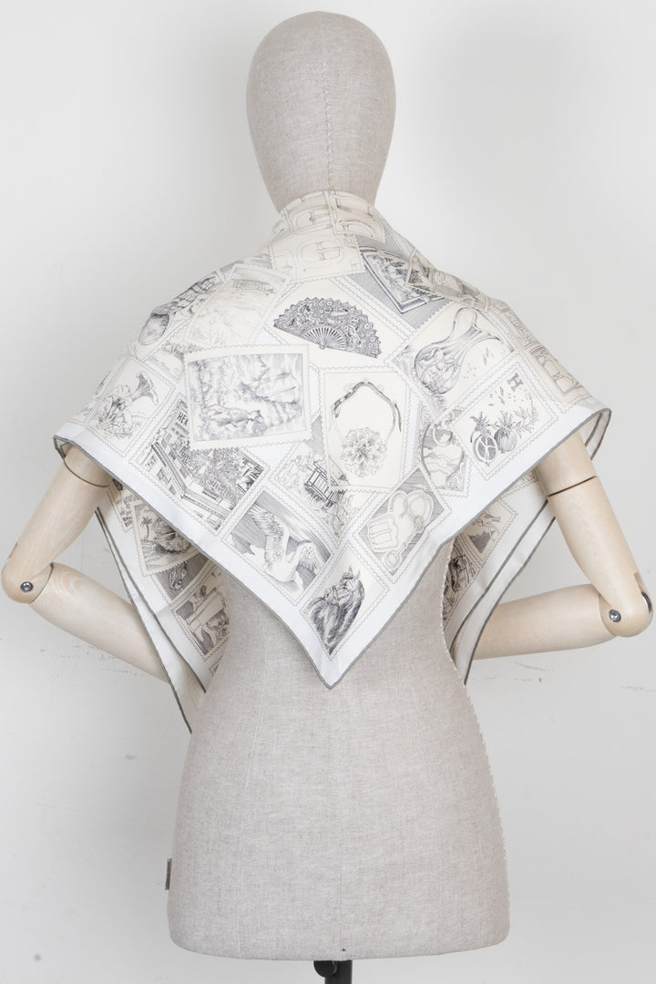 HERMÈS Le Philatèliste Du Faubourg 90 Carrè Silk White