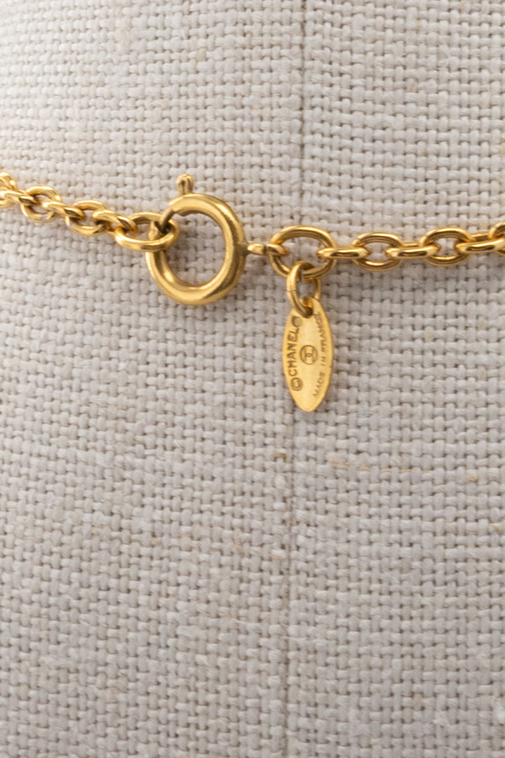 CHANEL Vintage CC Quilted Necklace Gold