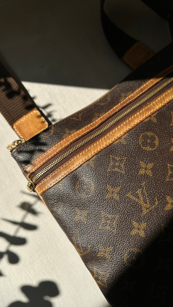 LOUIS VUITTON Bosphore Bag MNG