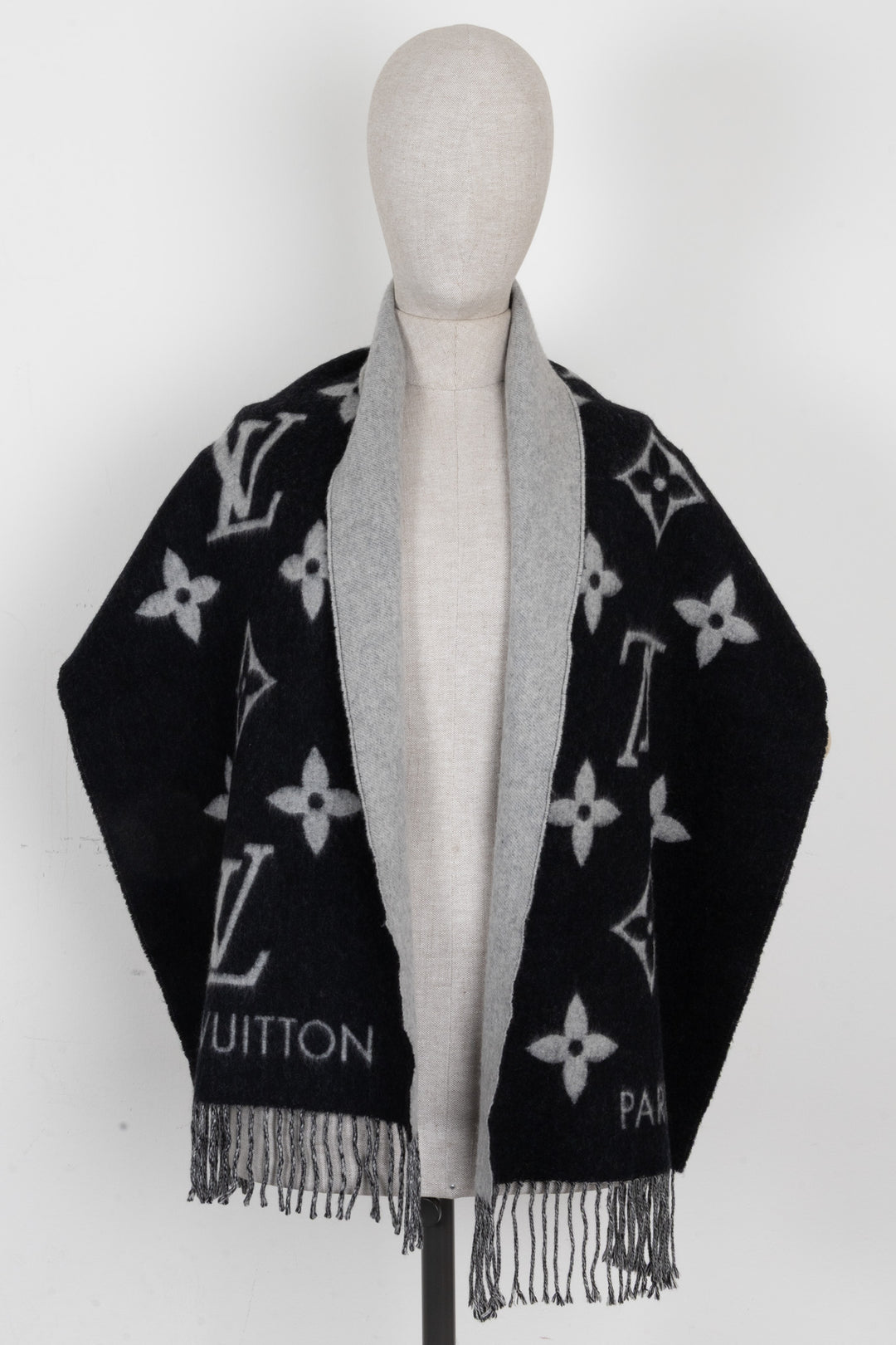 LOUIS VUITTON Écharpe Réversible Giant MNG Noir
