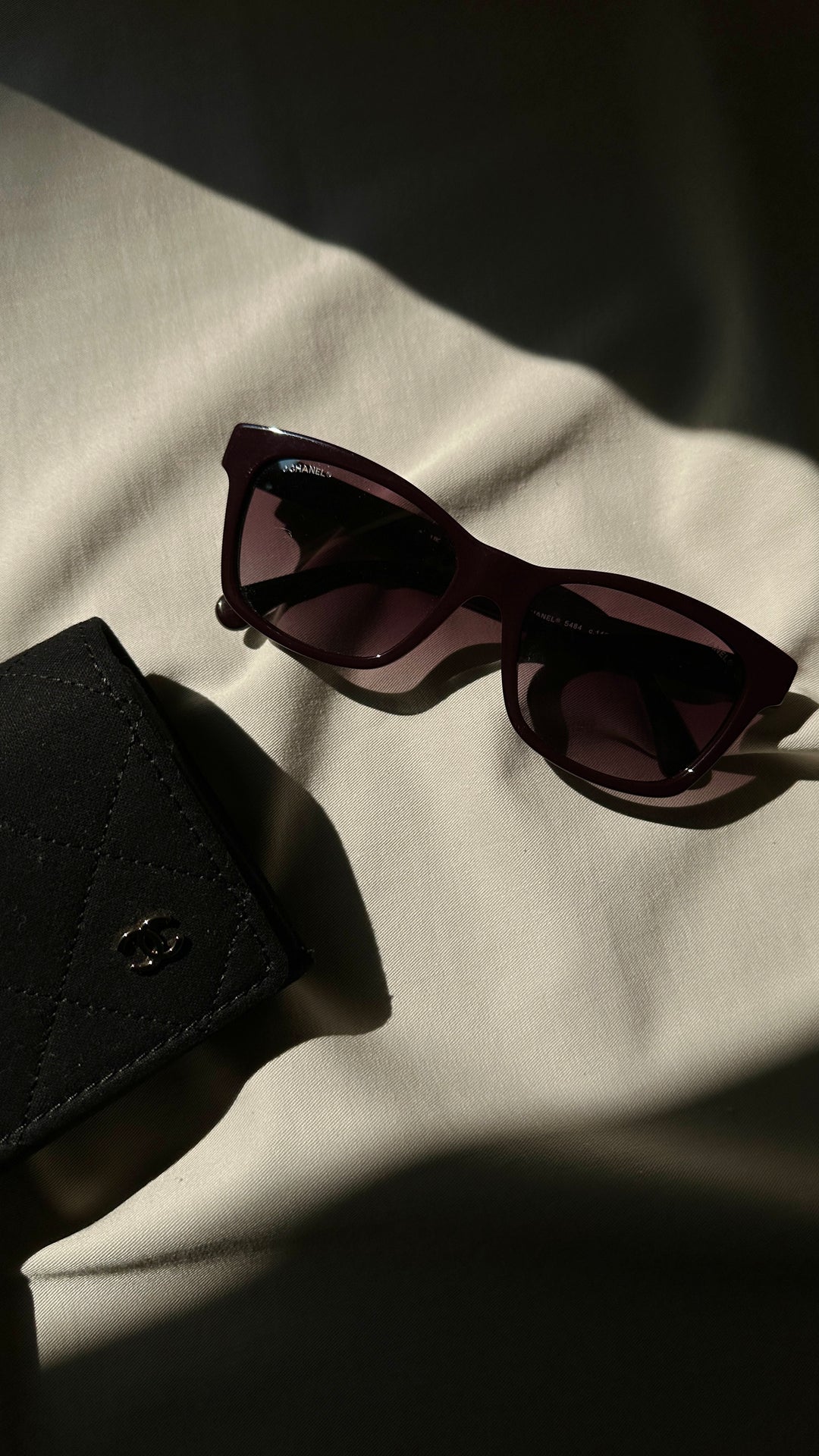 CHANEL CC Sunglasses 5494 Red