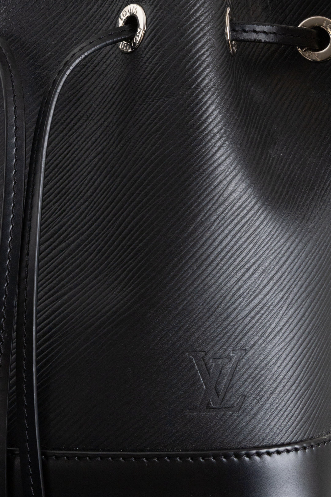 LOUIS VUITTON Noé BB Epi Black