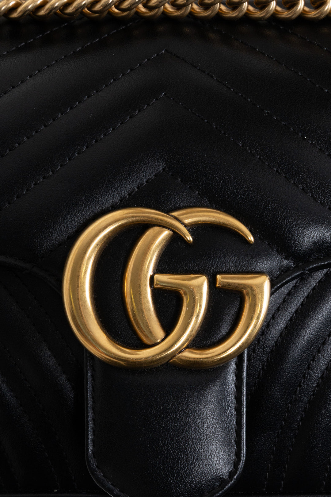 GUCCI Marmont Shoulder Bag Medium Leather Black