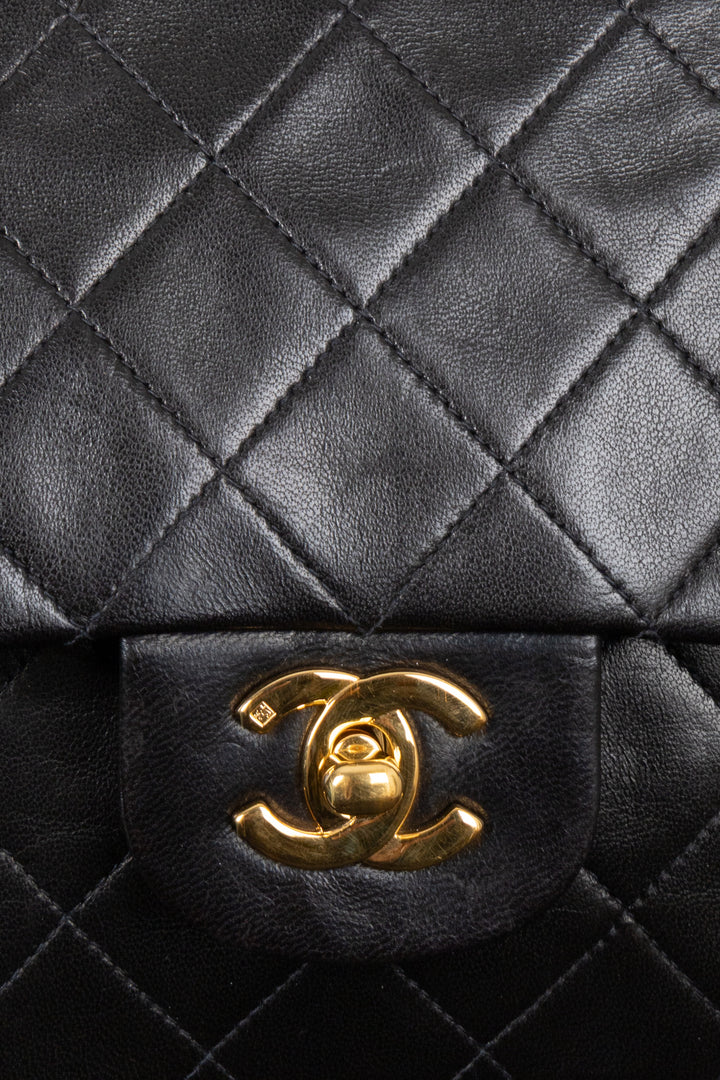 CHANEL Vintage Medium Double Flap Bag Black