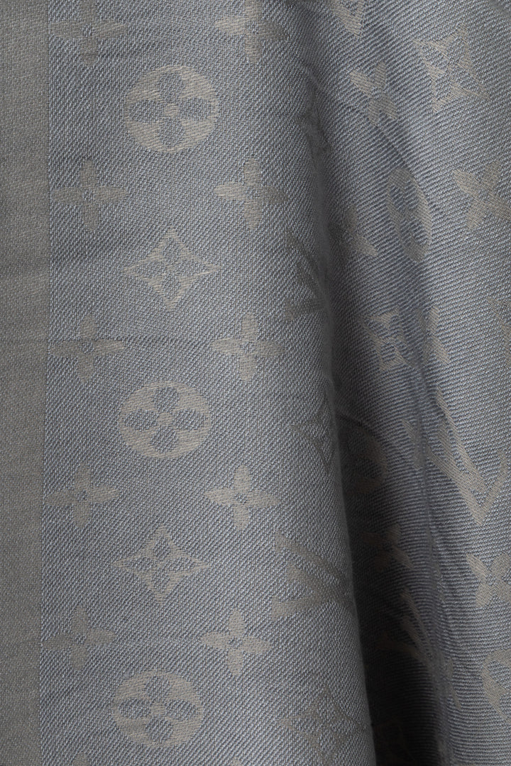 LOUIS VUITTON Fringed Scarf MNG Silk Blue
