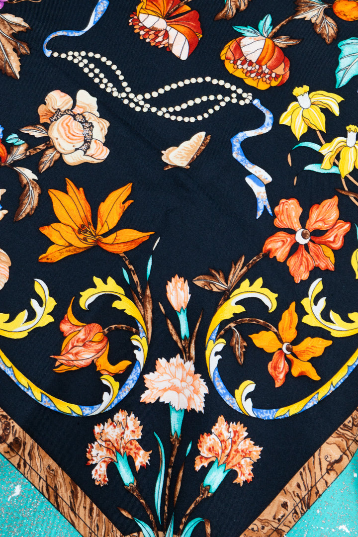 HERMÈS Pierres D'Orient Et D'Occident Carré 90 Silk Multicolor