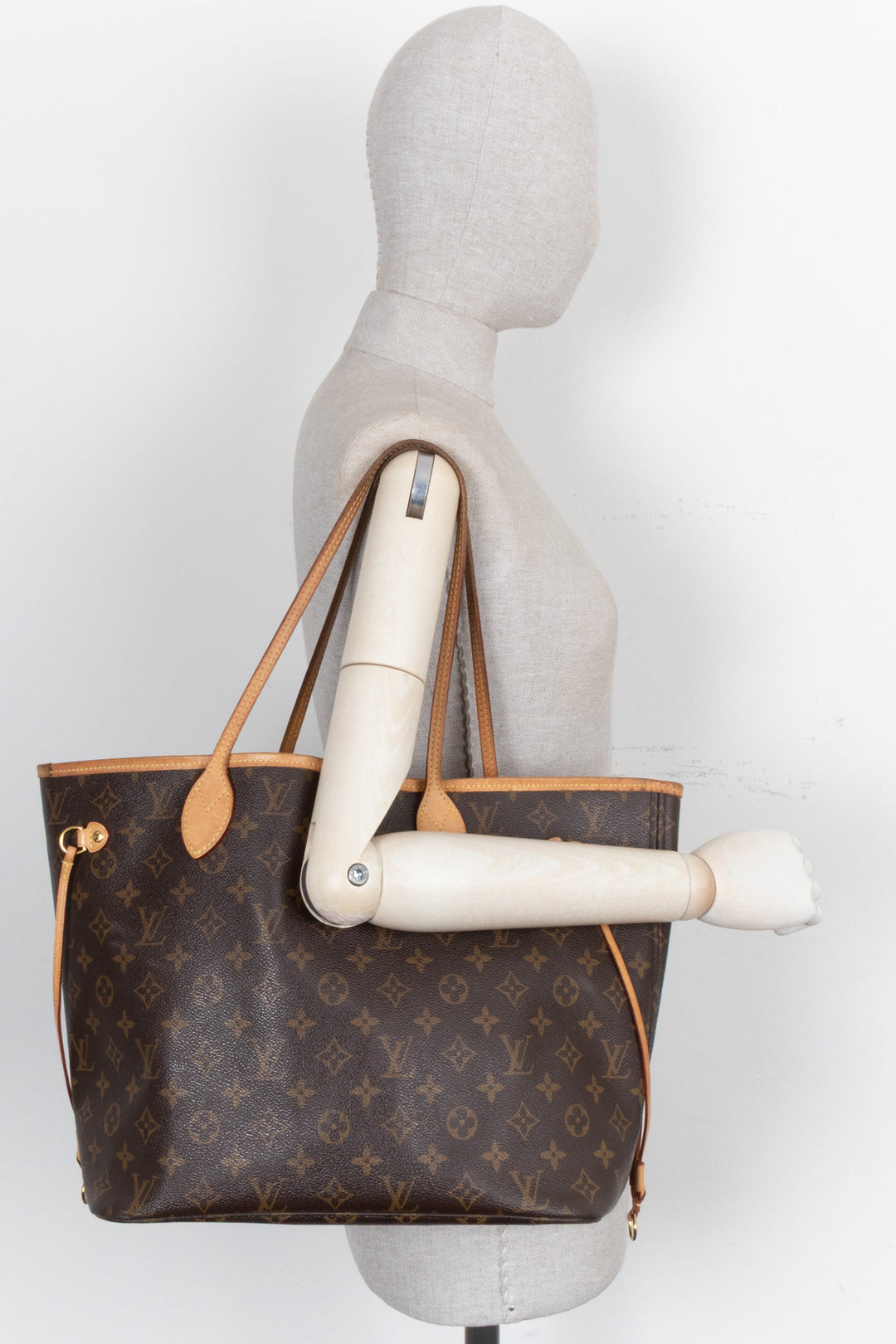 LOUIS VUITTON Neverfull MM MNG