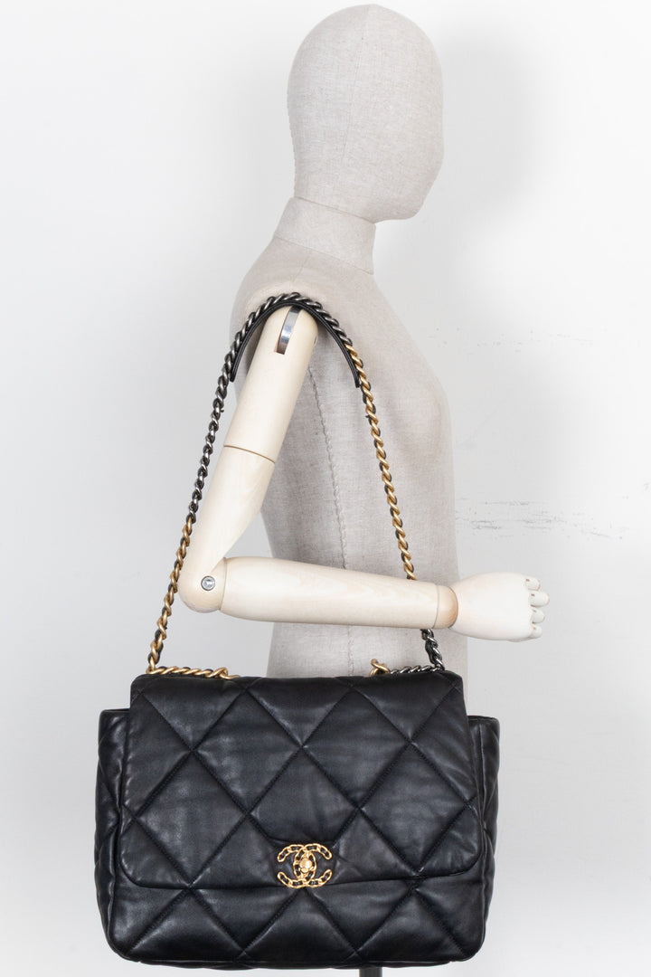 CHANEL 19 Bag Large Black