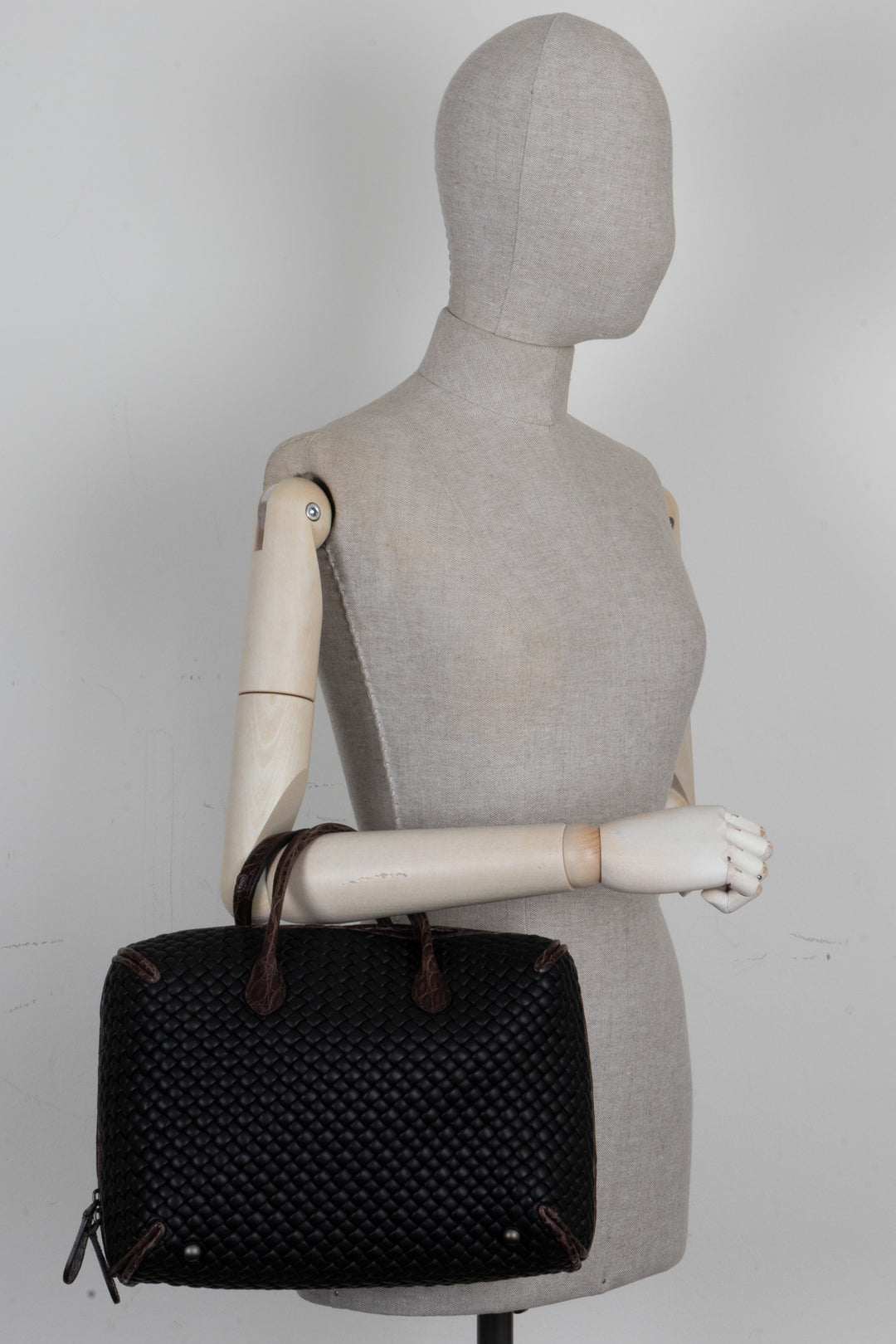 BOTTEGA VENETA Intrecciato Croc Embossed Top Handle Bag Leather Black