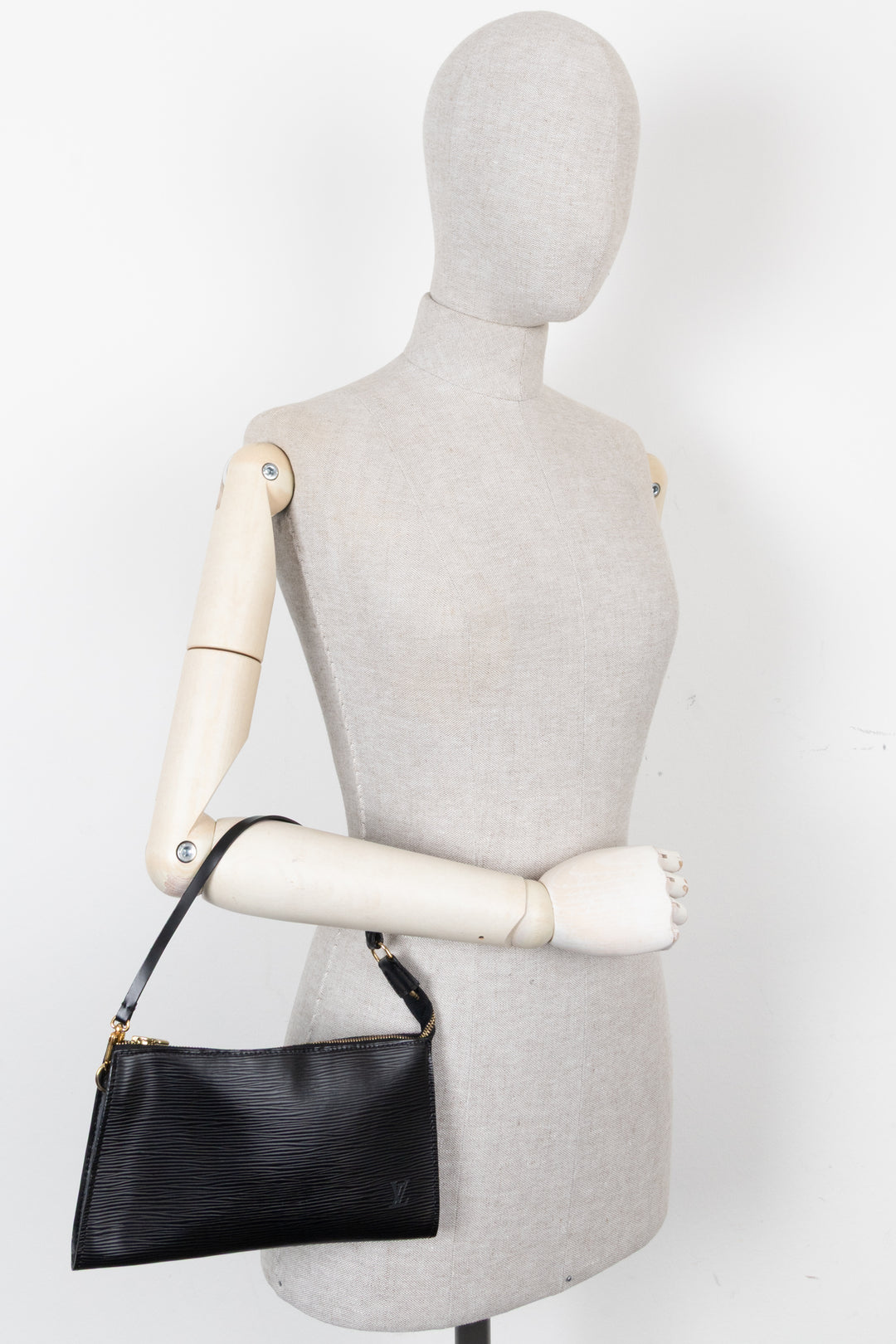 LOUIS VUITTON Pochette Handbag Epi Leather Black