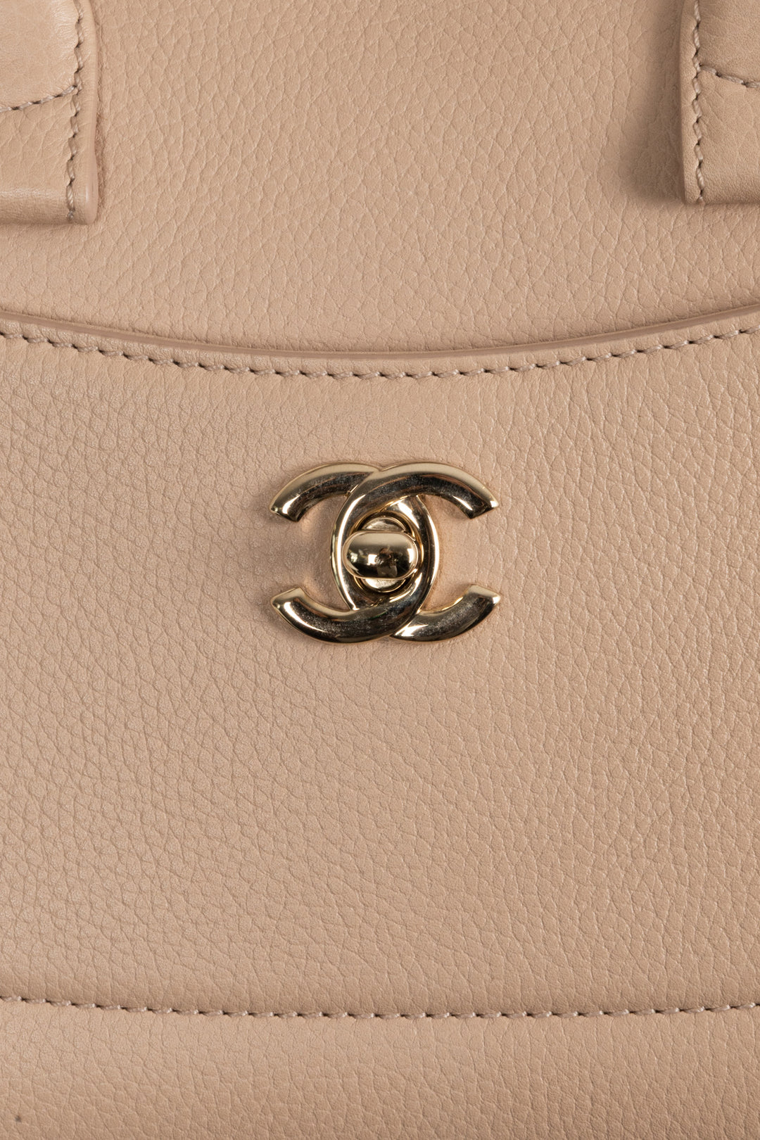 Sac cabas CHANEL Mini Neo Executive en cuir beige
