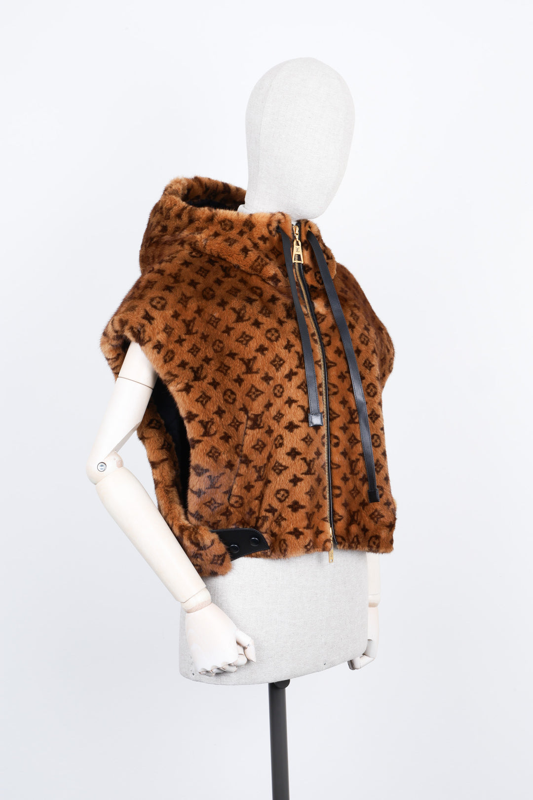 LOUIS VUITTON Open Arm Jacket MNG Mink