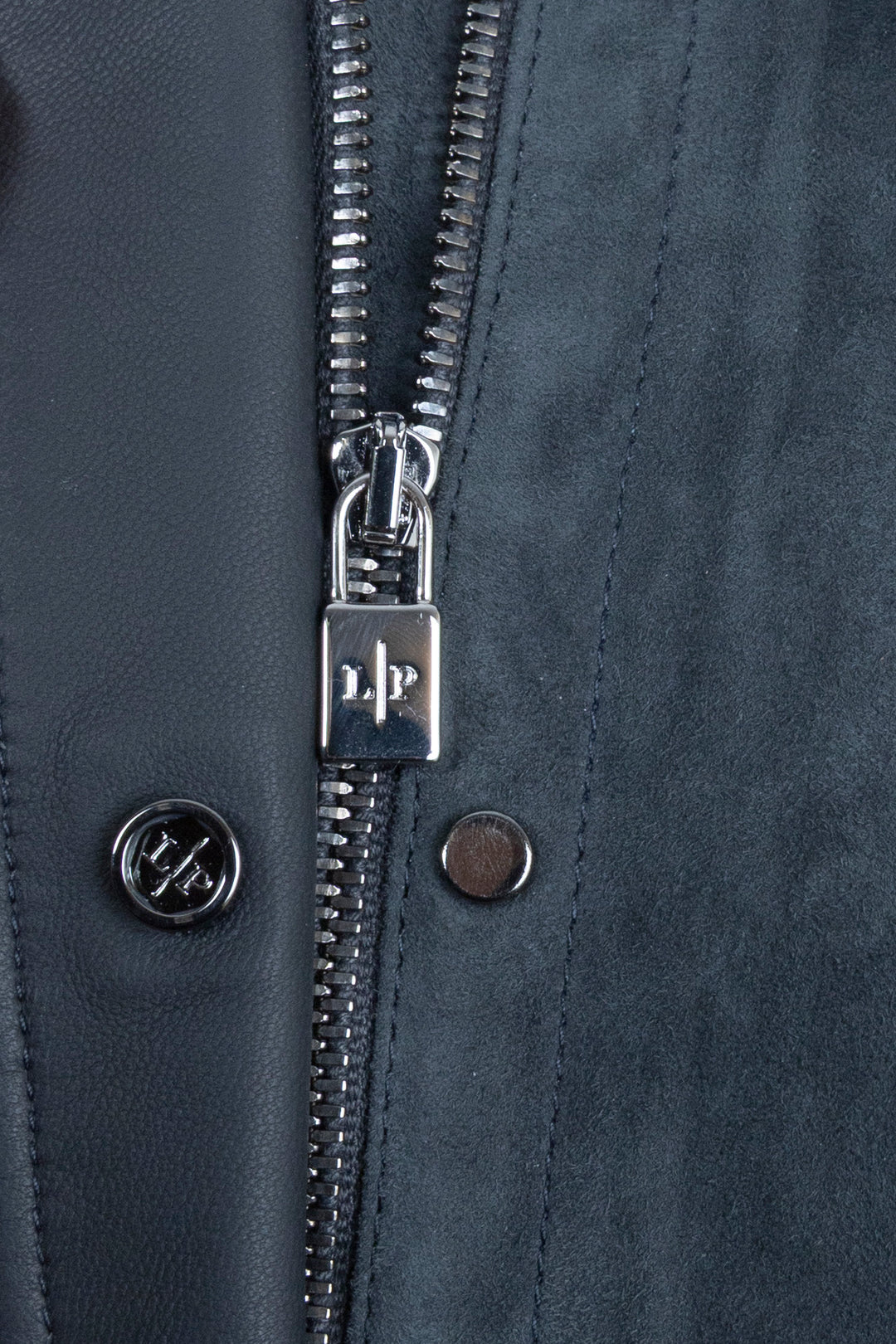 Manteau à capuche en daim gris LORO PIANA