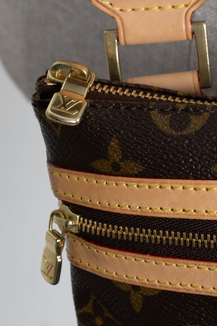 LOUIS VUITTON Pochette Bosphore MNG Canvas