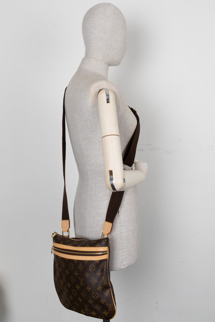 LOUIS VUITTON Pochette Bosphore MNG Canvas