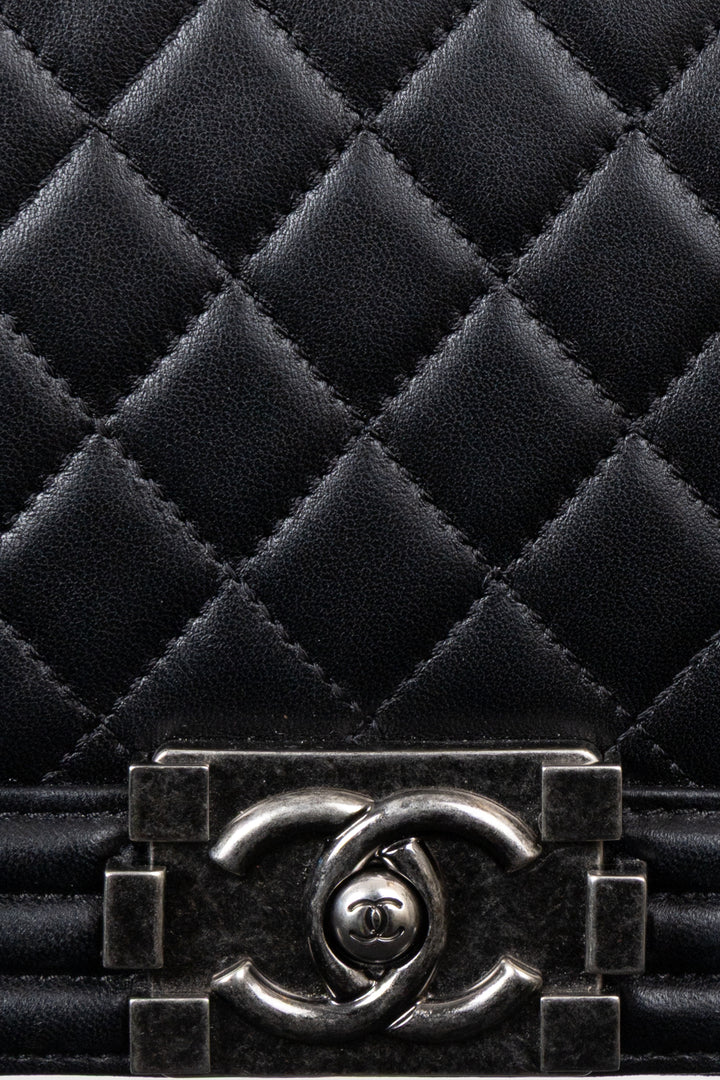 CHANEL Boy Bag Large Black