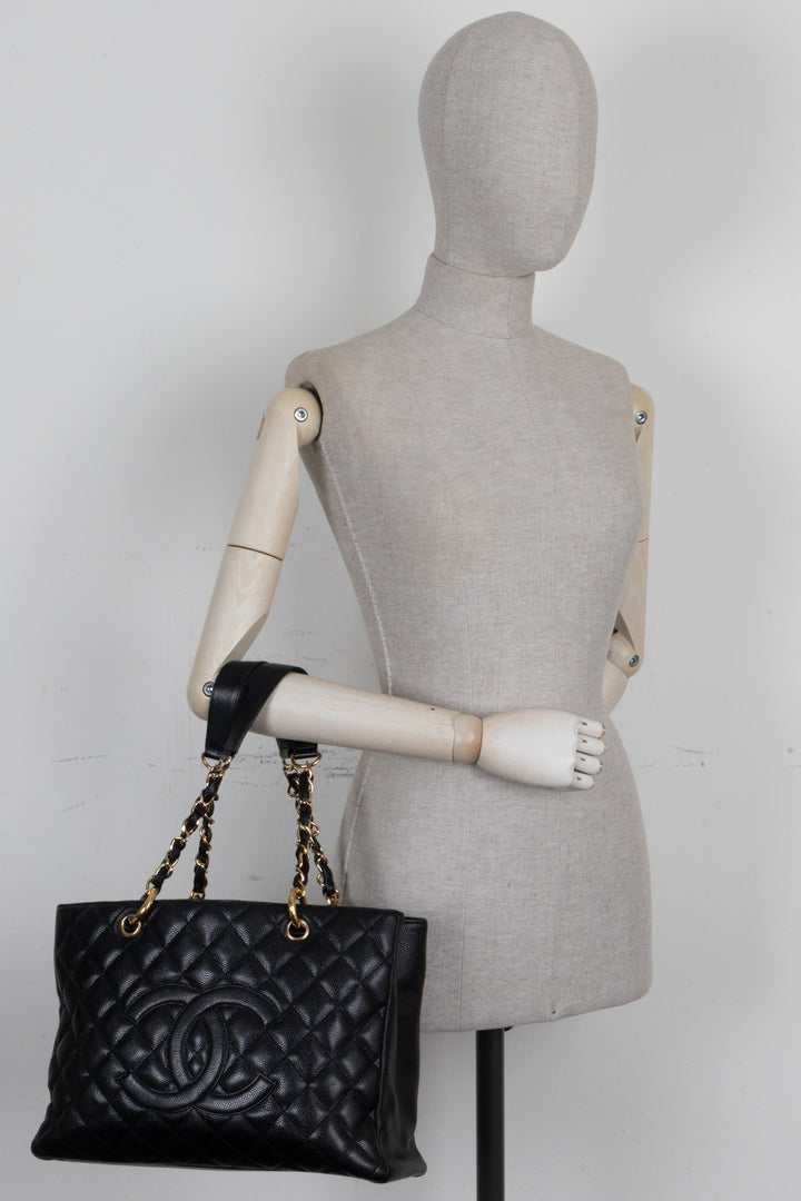CHANEL GST Bag Caviar Black