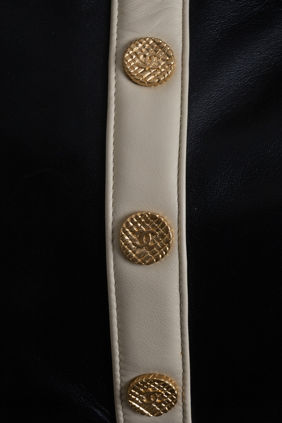 Sac Girl CHANEL en agneau noir et blanc
