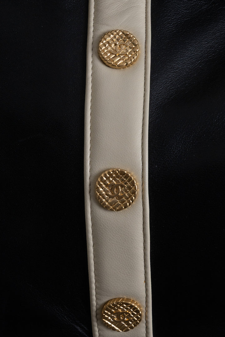 Sac Girl CHANEL en agneau noir et blanc